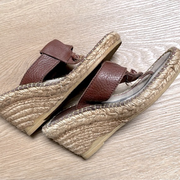 BURBERRY. Women’s Wedge Espadrilles. - Picture 3 of 7